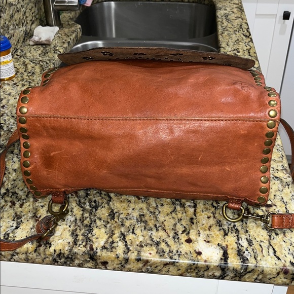 EUC Patricia Nash Cazorle convertible backpack/shoulder bag - Picture 4 of 8